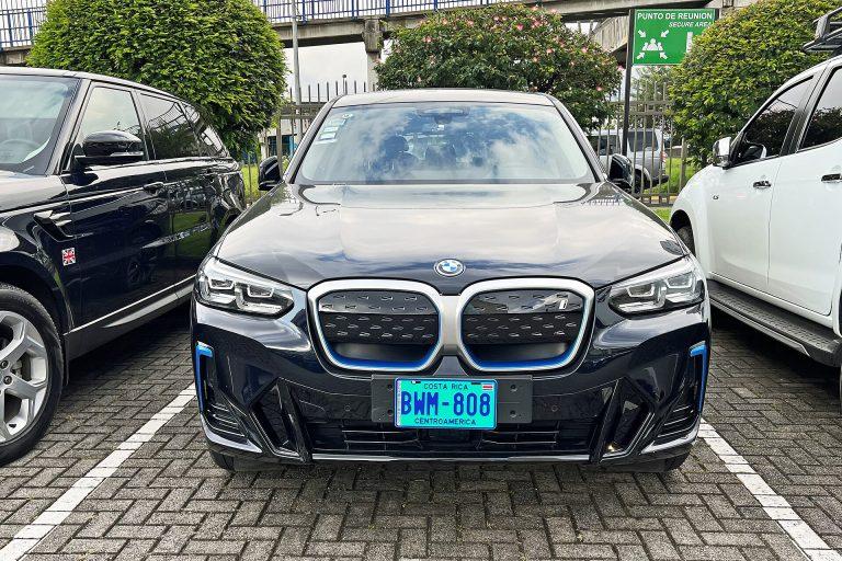 BMW iX3
