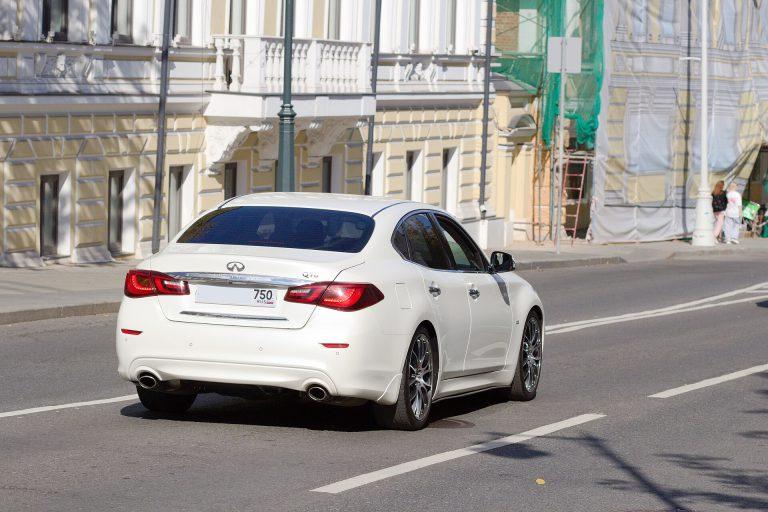 Infiniti Q70